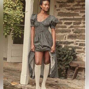 Doen Victoire dress in Mirabeau Garden size Medium NWOT